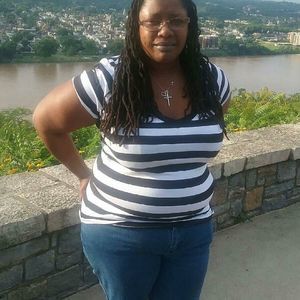 Meet your Posher, Denise